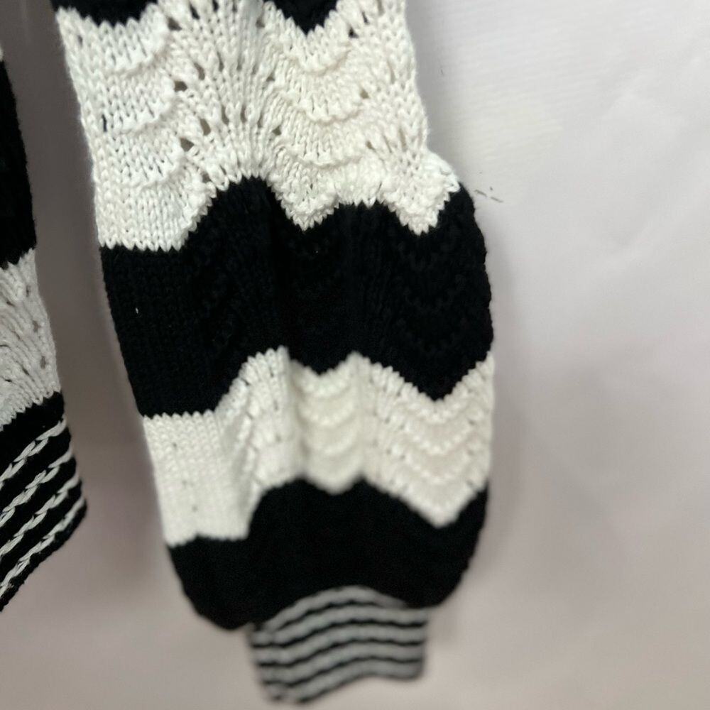 WRONG SIZE OF RIGHT SWEATER SIZE 1 - Picture 7 of 7